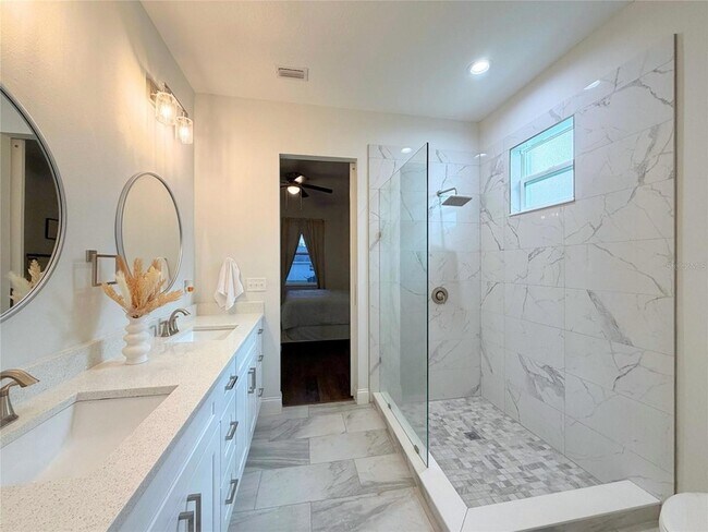 Building Photo - 2324 SW 168th Loop