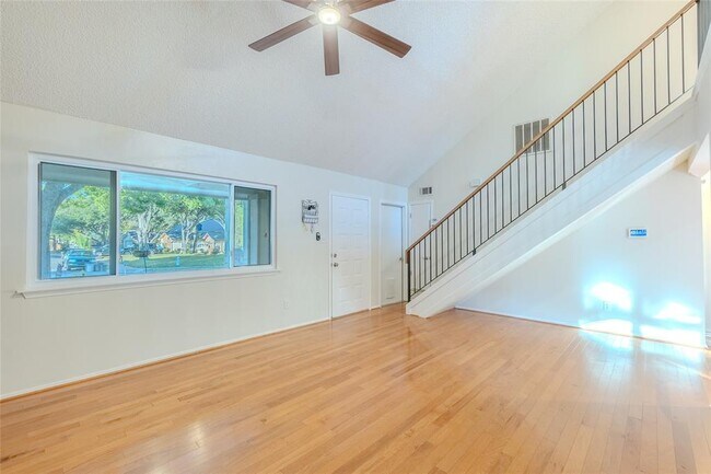 Building Photo - 8203 Beaver Brook Ln