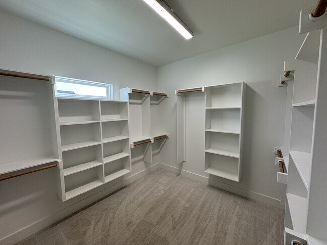 Building Photo - 4453 Cedar Creek Rd