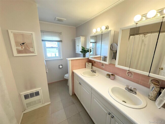 Building Photo - 133 Cleveland Ave