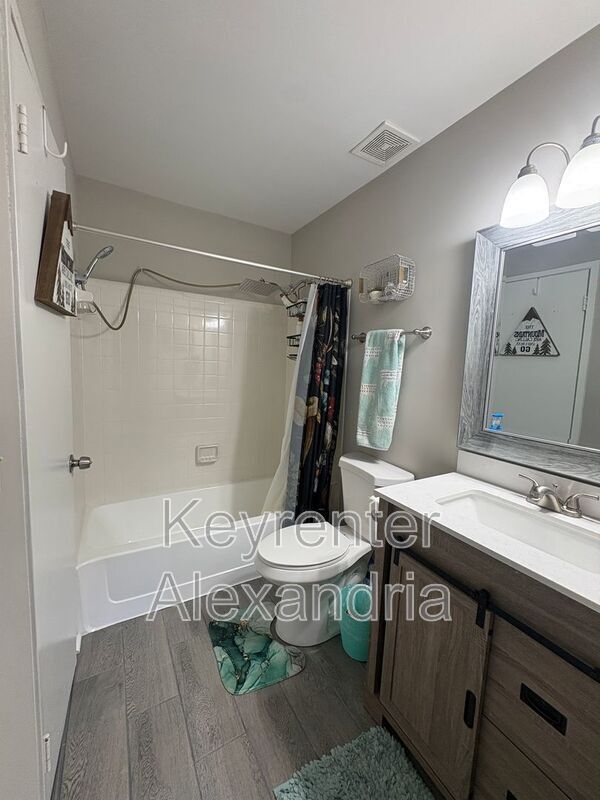 Building Photo - 5822 Bridgetown Ct