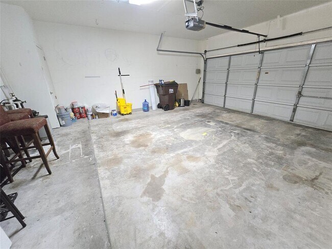 Building Photo - 2216 Shark Loop