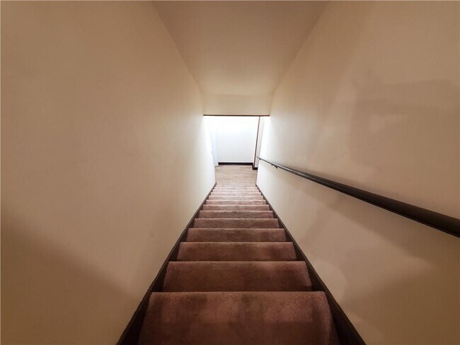 Building Photo - 2533 Hunton Ct