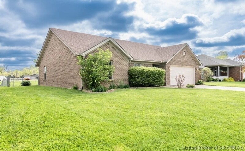 Primary Photo - 4105 Lakeside Dr