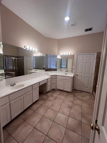 Building Photo - 8205 Fountain Springs Dr