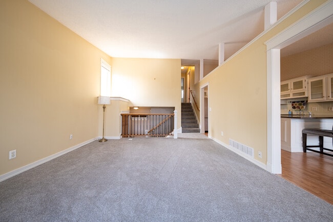 Building Photo - 6045 Covington Terrace