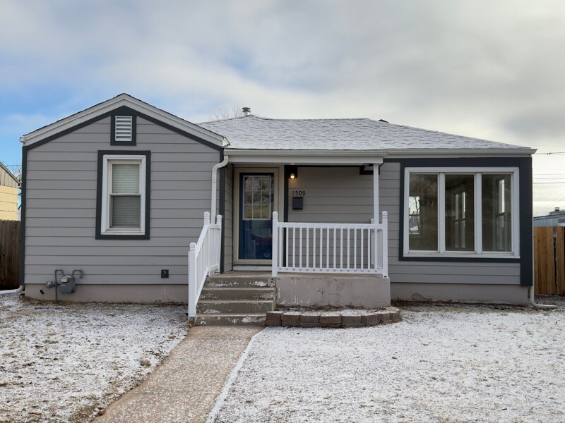 Building Photo - 1509 Oak Ct