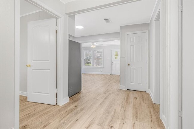 Building Photo - 1101 W Mary St