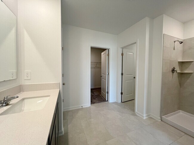 Building Photo - 317 Singing Sands Cir