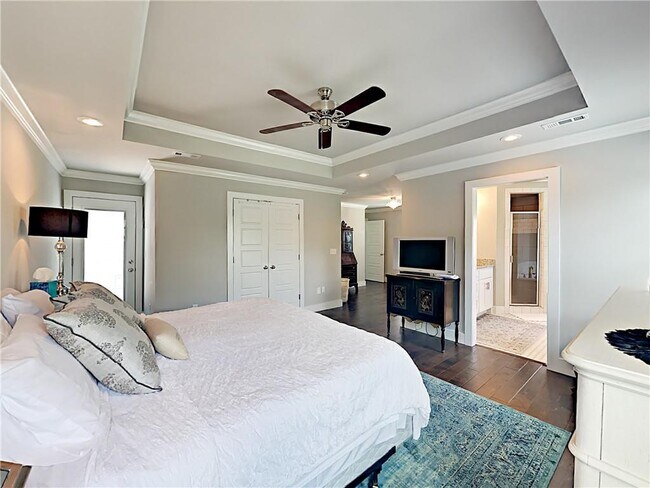 Building Photo - 6519 W Pleasant Way