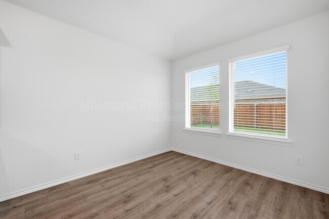 Building Photo - 508 Regiment Rd