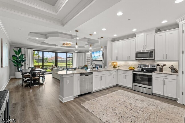 Building Photo - 9657 Montelanico Loop