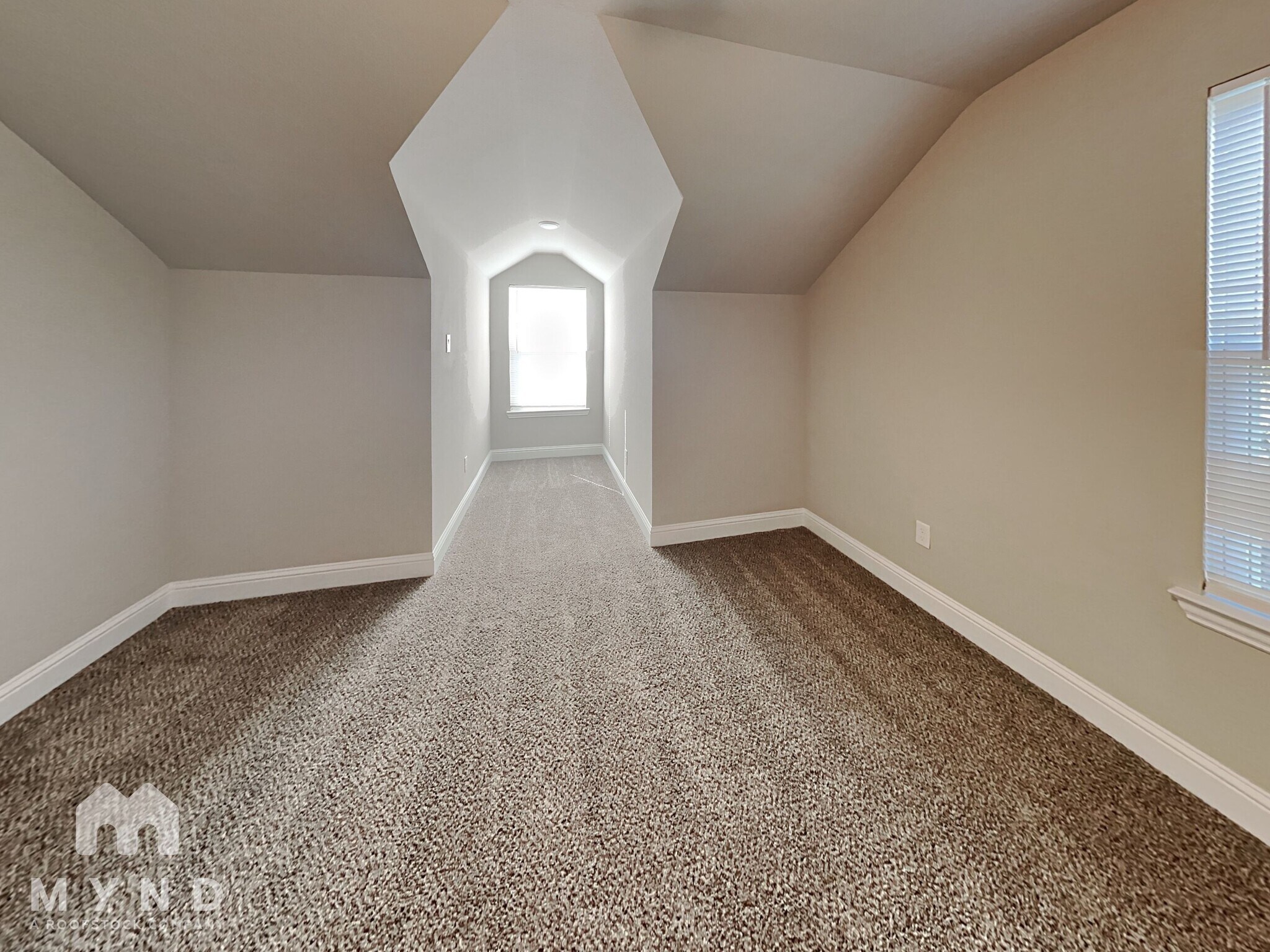 Building Photo - 5711 Barkridge Dr