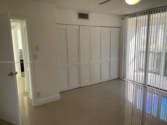 Building Photo - 851 Three Islands Blvd