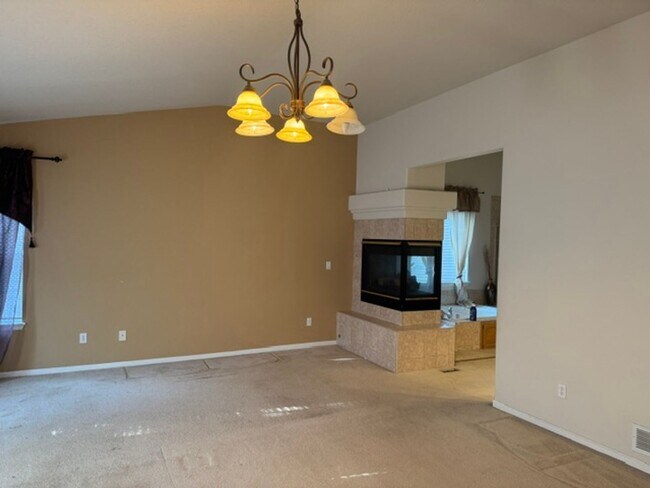 Building Photo - Beautiful 4 Bedroom Home Available in Thornton