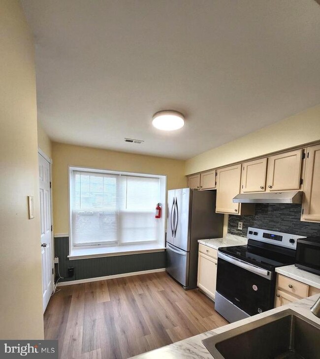 Building Photo - 91 Grant Ln