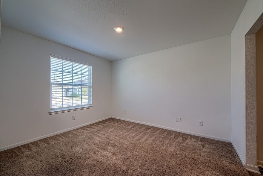 Building Photo - 3150 jackson