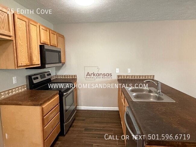 Building Photo - 25 Edith Cv