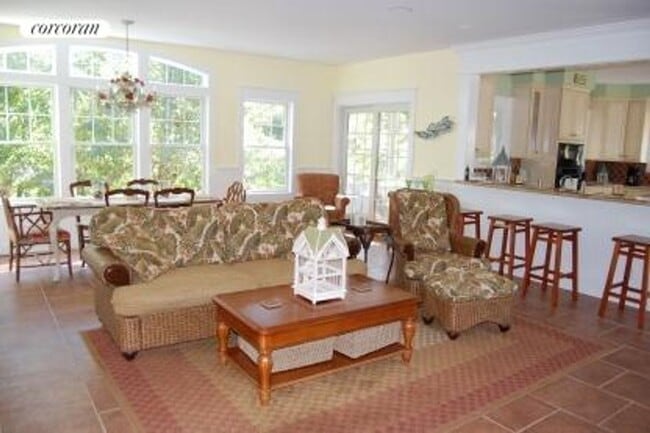 Building Photo - 77 N Midway Rd