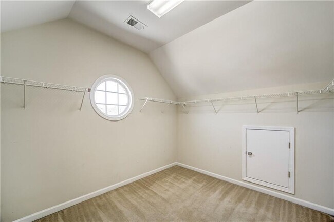 Building Photo - 1164 Lakefield Walk SW