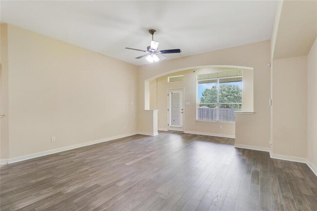 Building Photo - 3608 Glastonbury Trail