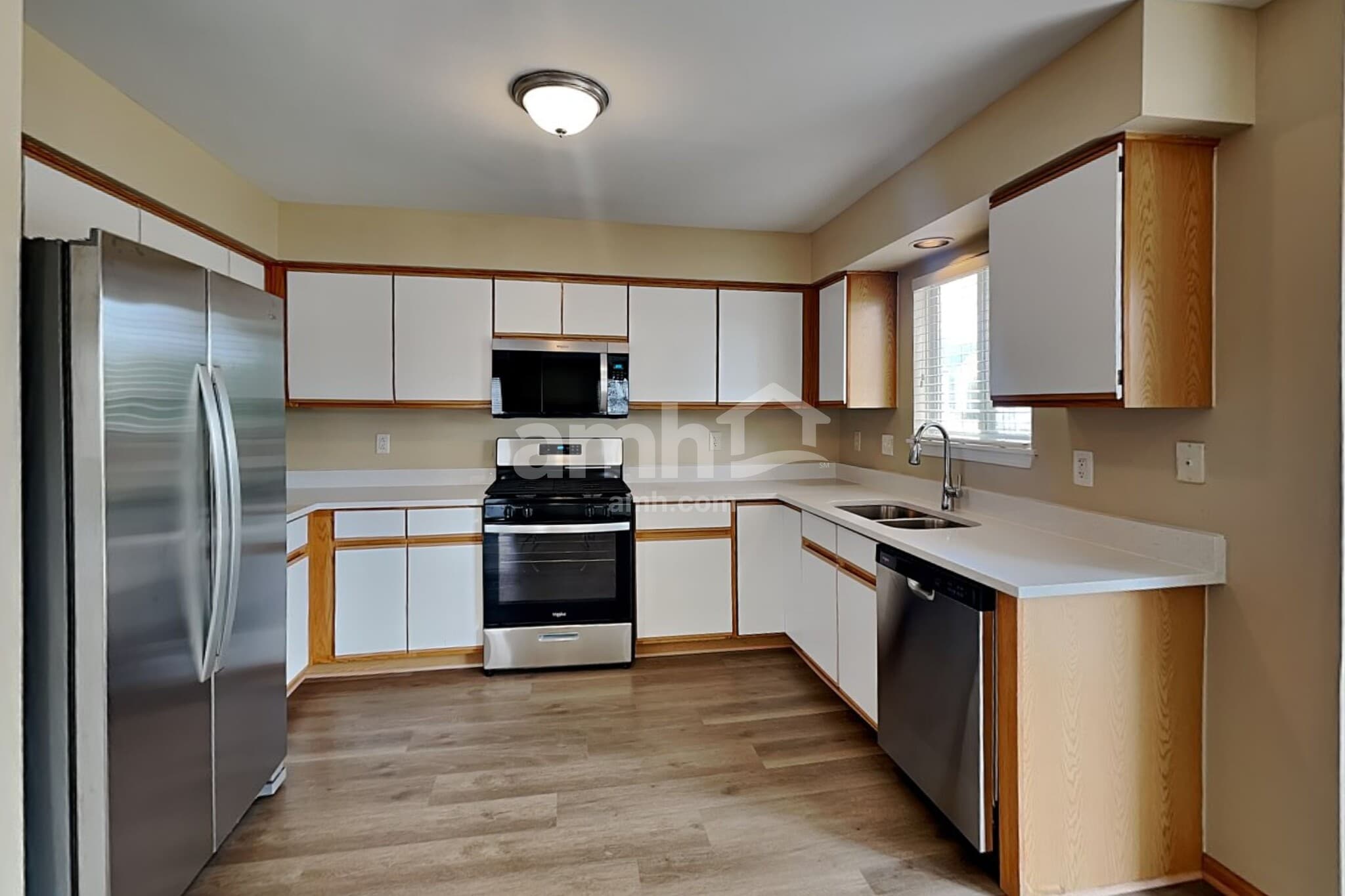Building Photo - 14233 S Hillsdale Ct