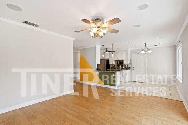 Building Photo - 5021 Priscilla Ln