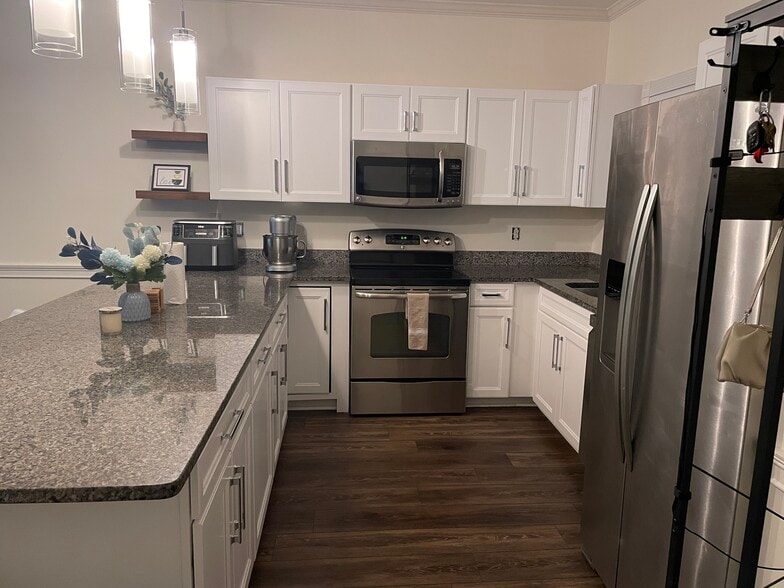 Kitchen - 9066 Meadow Vista Rd