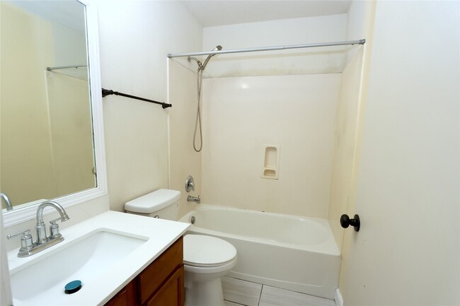 Building Photo - 4823 Canyon Blanco Dr