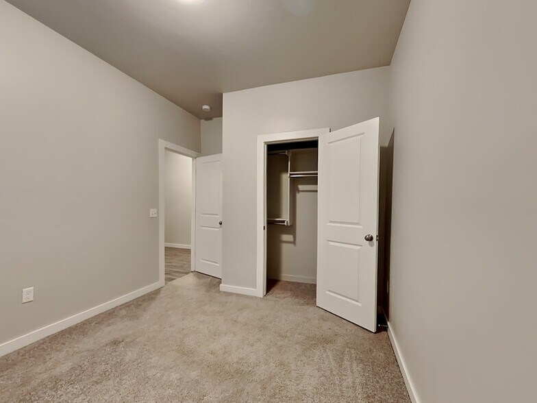 Building Photo - 14308 Peach Tree Dr