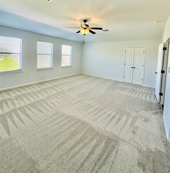 Building Photo - 2800 Canyon Valley Run