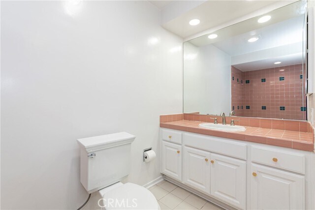 Building Photo - 818 S Lucerne Blvd