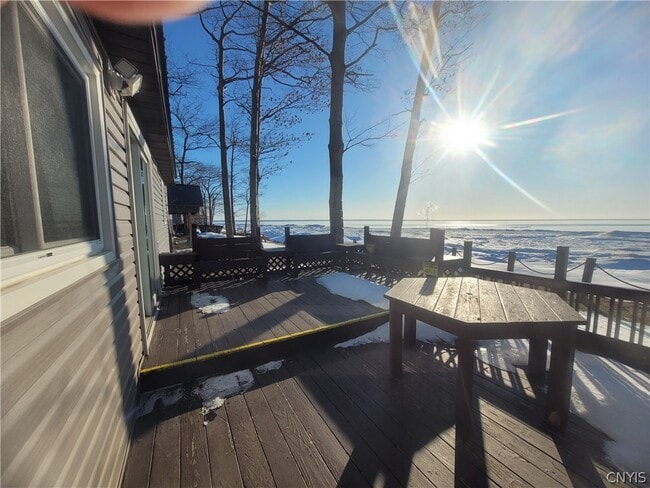 Building Photo - 2 S Rainbow Shores Rd