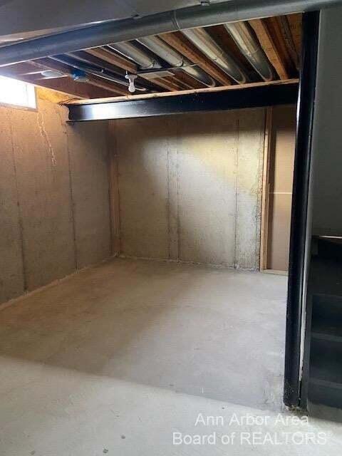 Building Photo - 8312 N Warwick Ct