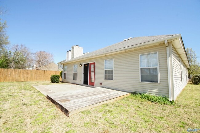 Building Photo - 145 Brass Oak Dr