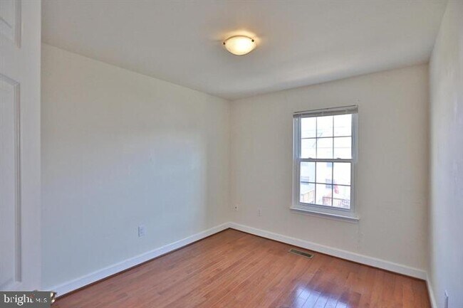 Building Photo - 14214 Beddingfield Way