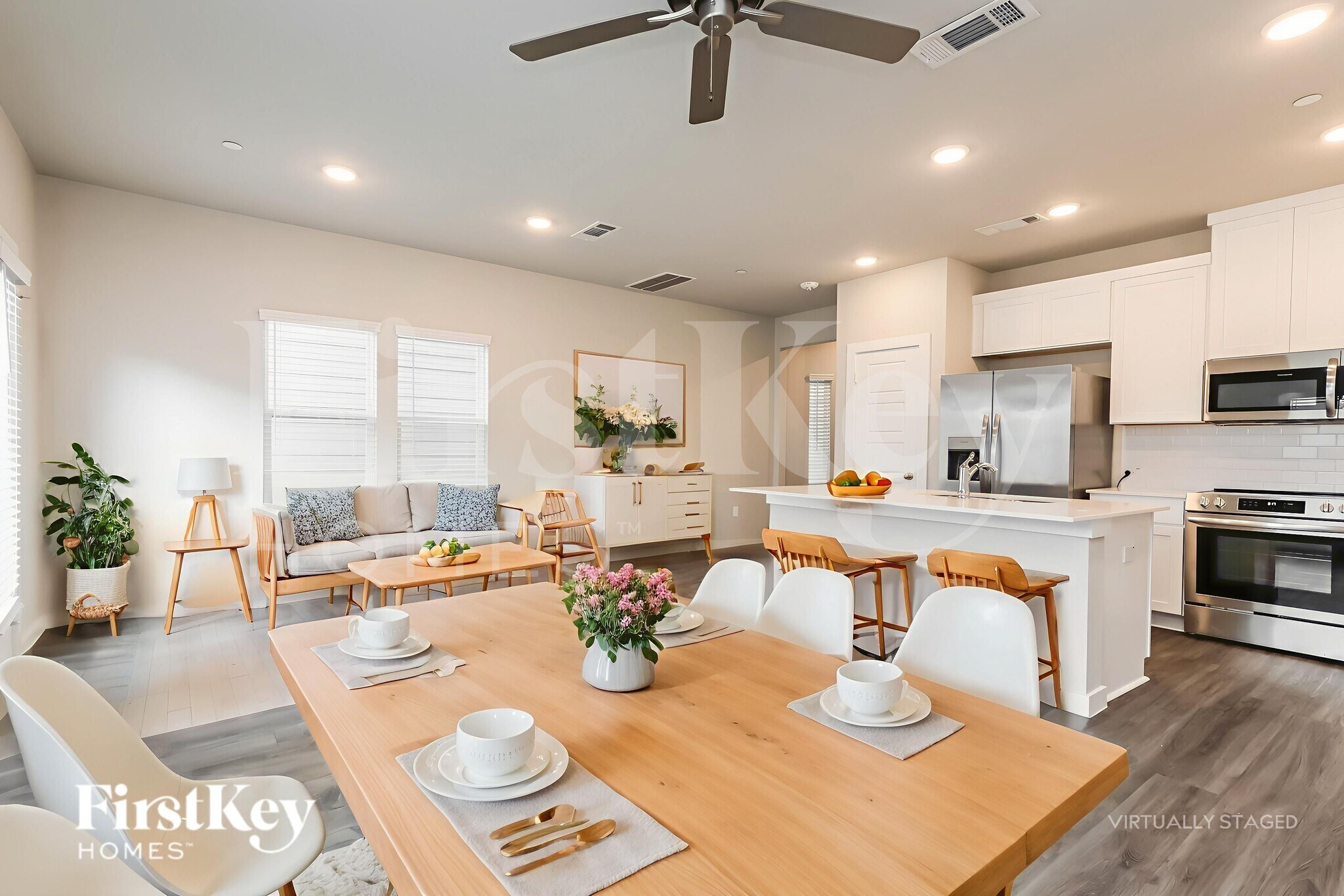 Building Photo - 18338 W Centro Cir