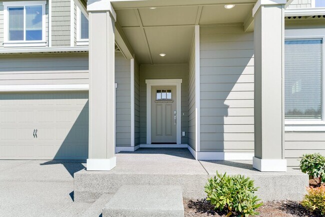Building Photo - 6130 Crestner Dr SW