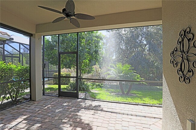 Building Photo - 8181 Venetian Pointe Dr