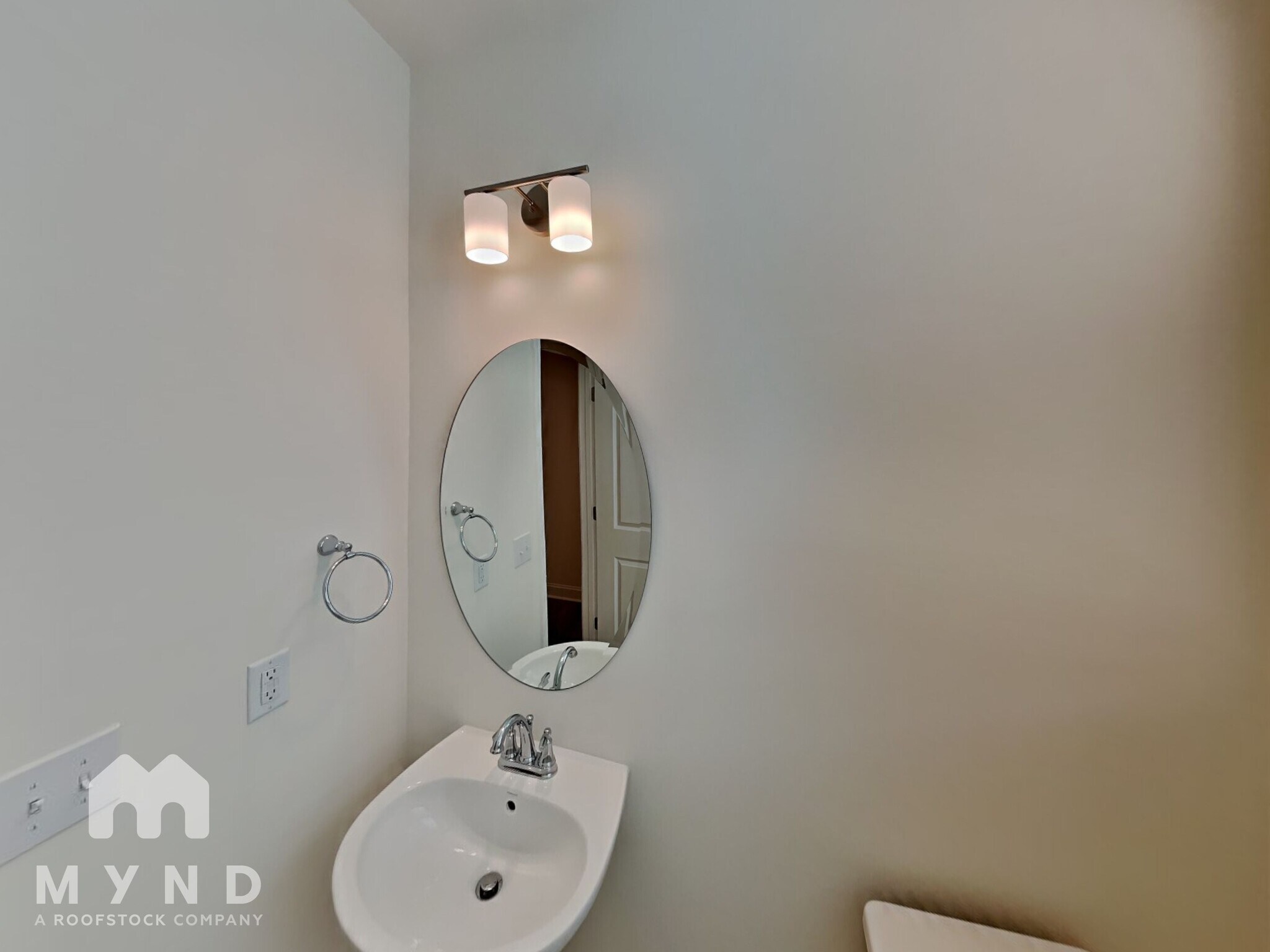 Building Photo - 1518 Cedar Tree Dr