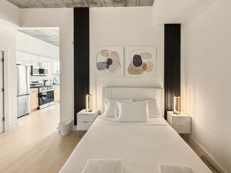 Building Photo - 1247 N 2nd St