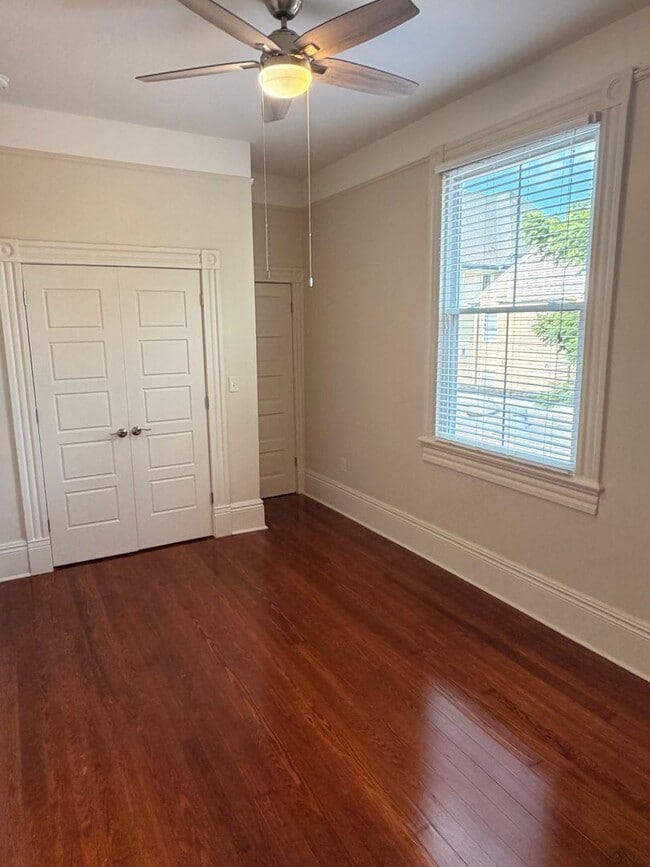 Building Photo - Gorgeous Two Story 3BD/2.5BA w/ Private Fenced in Backyard