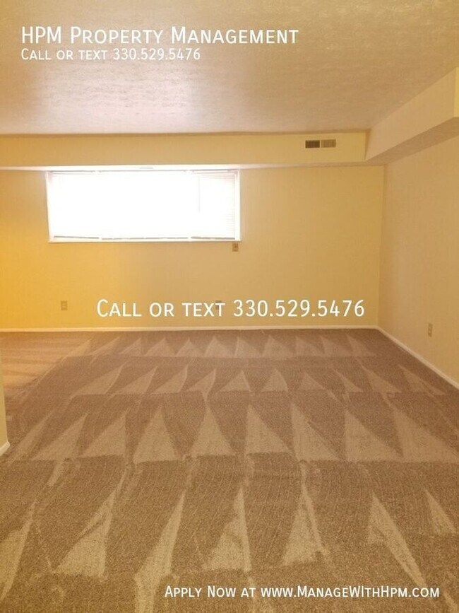 Building Photo - 841 SilverMeadow 201
