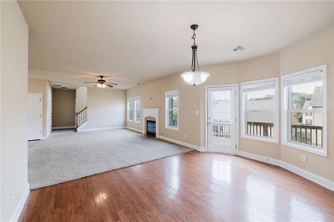 Building Photo - 3562 Fallen Oak Dr