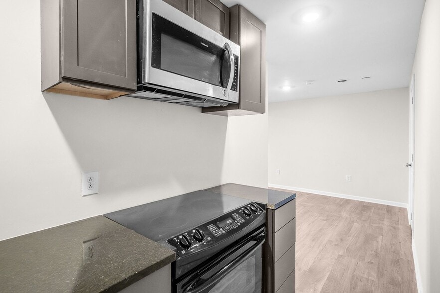 Building Photo - 7016 Buffalo Valley Dr