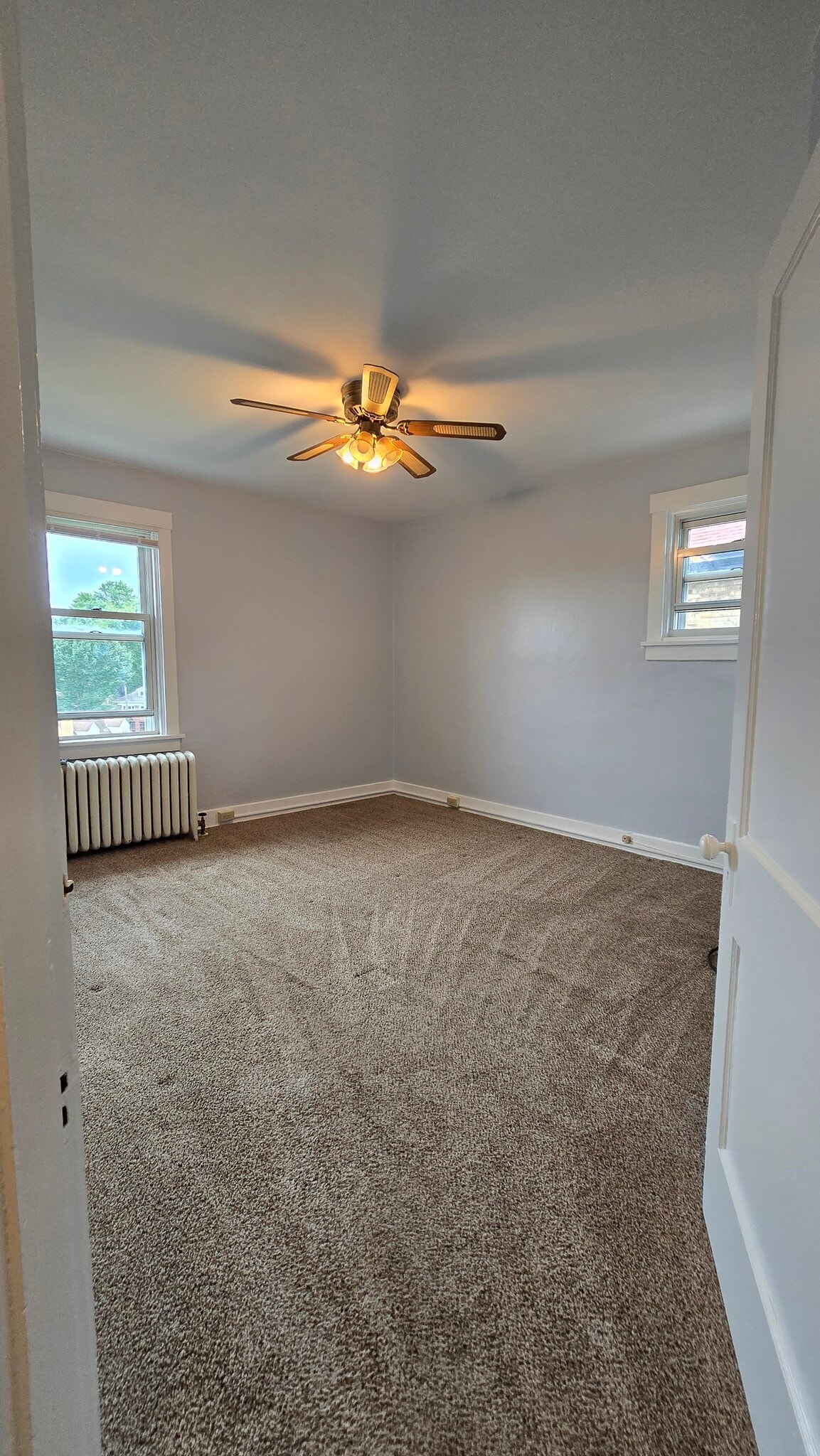 Bedroom 1 - 3845 Brighton Rd