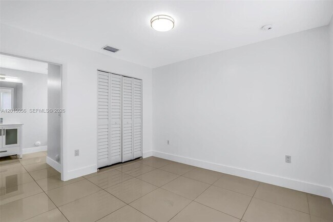 Building Photo - 1180 NW 67th St