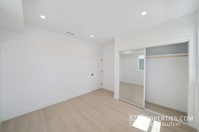 Building Photo - 5655 Case Ave