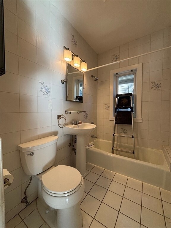 Building Photo - 11 Traymore St