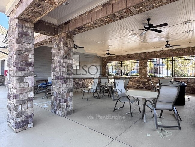 Building Photo - 240 Lynchwick Ln